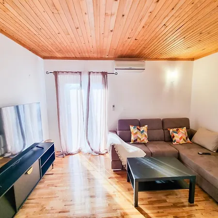 House Milan
