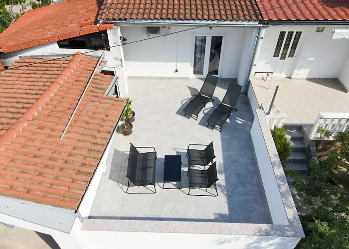 House Milan Pinezici (Krk)