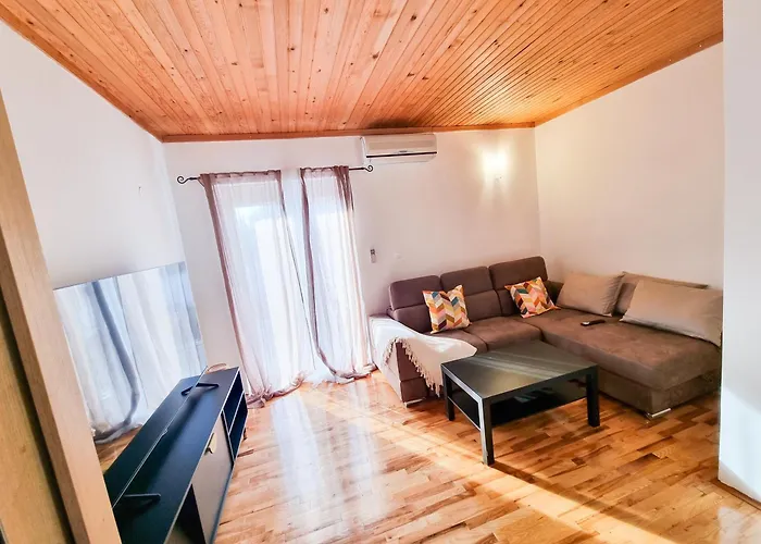 House Milan Pinezici (Krk)
