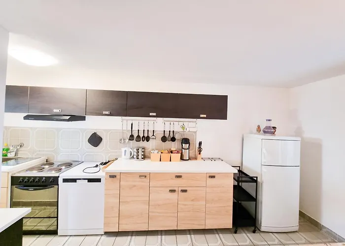 Vikendica House Milan Pinezici (Krk)
