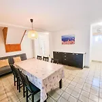 House Milan Pinezići